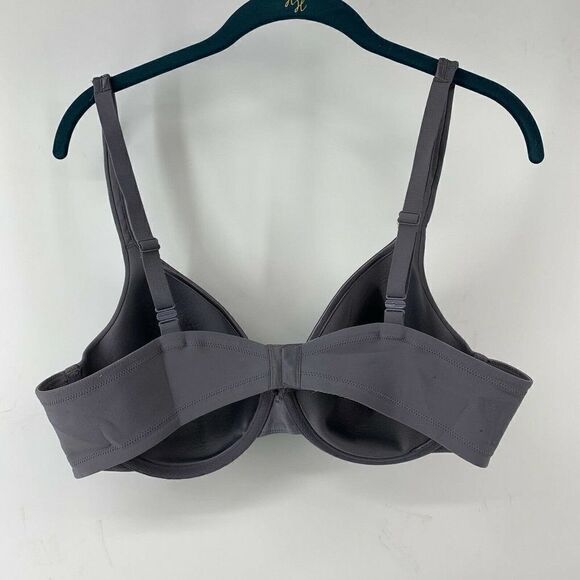 Vanity Fair 40C Body Caress Convertible TShirt Bra - Picture 2 of 7